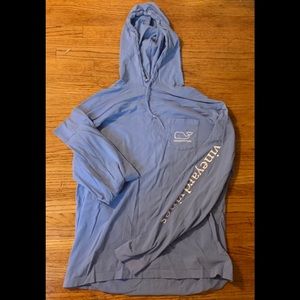 Vineyard vines pull over